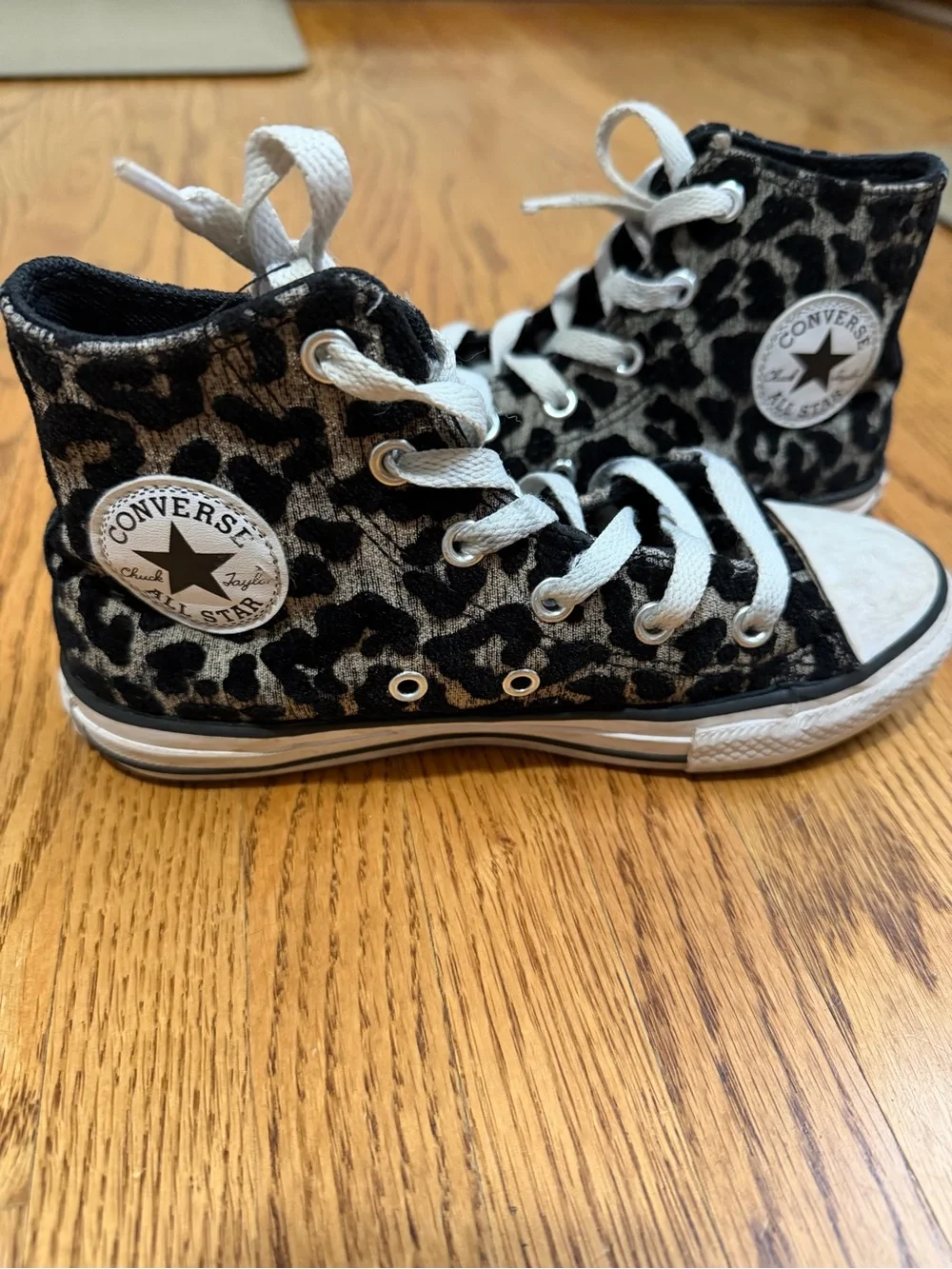 Converse Kids High-Top Sneakers in Black and White Leopard Print